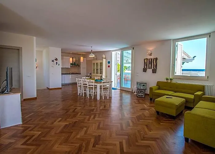 Td Villa Caterina Direct Access To The Sea