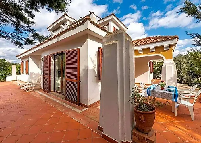 Amazing Detached Villa Near Stintino