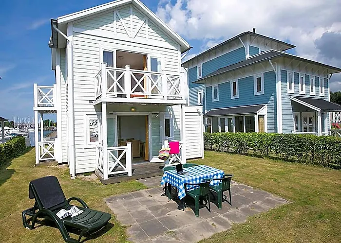 Villa In Cape Helius With Garden Terrace