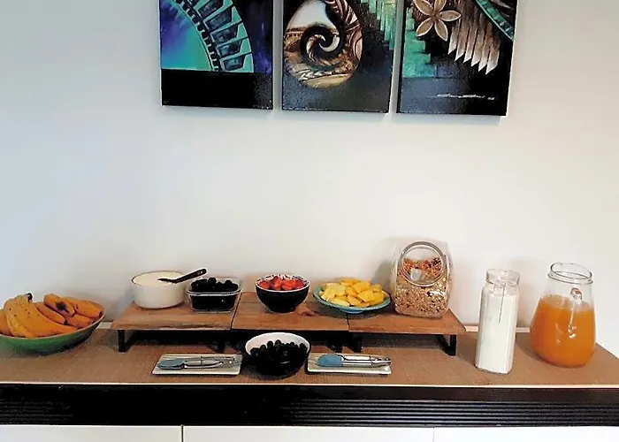 Amori Lodge Bed & Breakfast