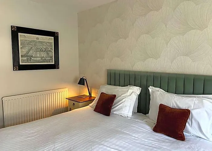 Hatherley Manor Hotel & Spa