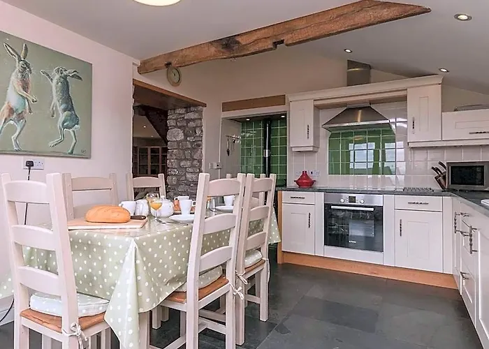 Rhiwddu Barns - Brecon Beacons National Park