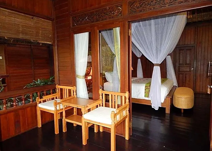 Kinaara Resort
