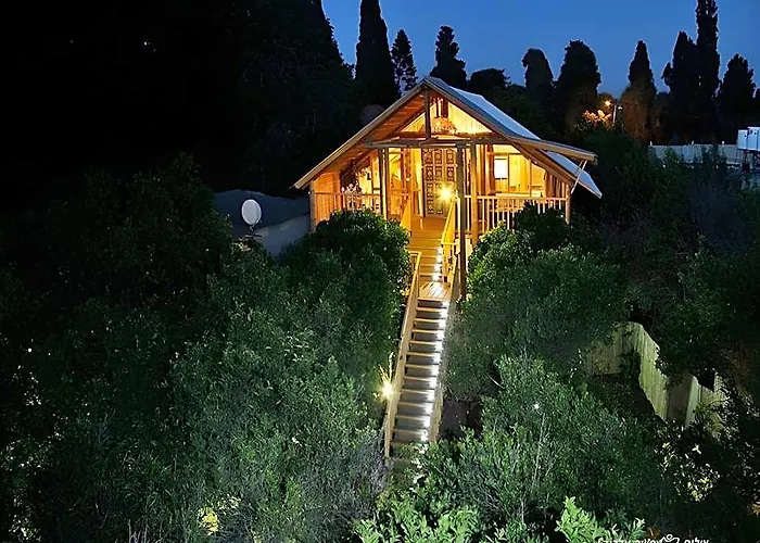 Biktapuz & Klemantina Holiday Homes