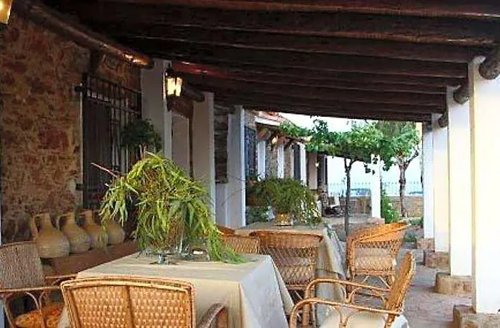 Rusticae El Anadio Hotel
