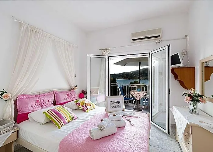 Lions Apartments