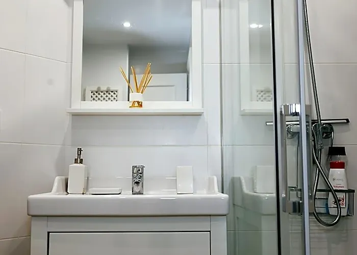 Apartment With Sea Views In La Cala De Mijas