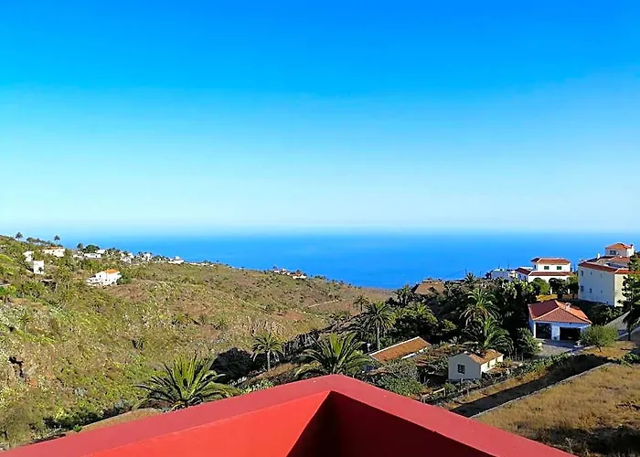 House Niebla In The Center Of Alajer