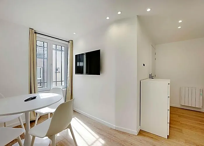 Cosy, Fully-Equipped Apt - 1Bd/2P - Near Paris