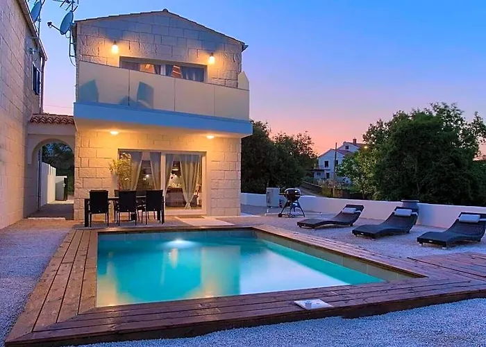 Imperia 1 Comfortable Holiday Residence