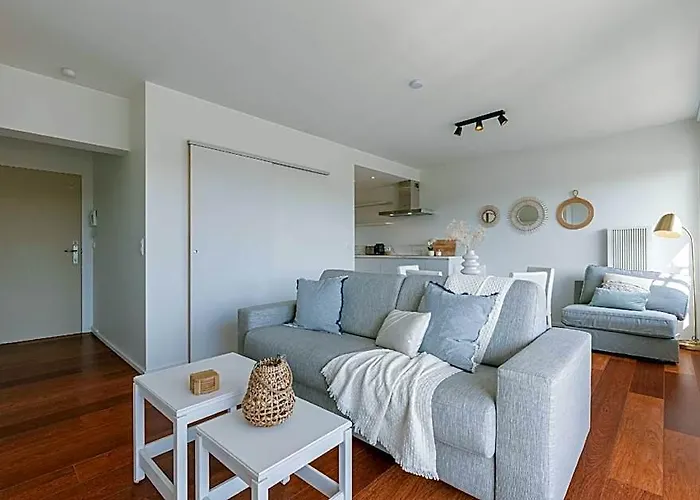 Bright Studio Just Steps From The Beach