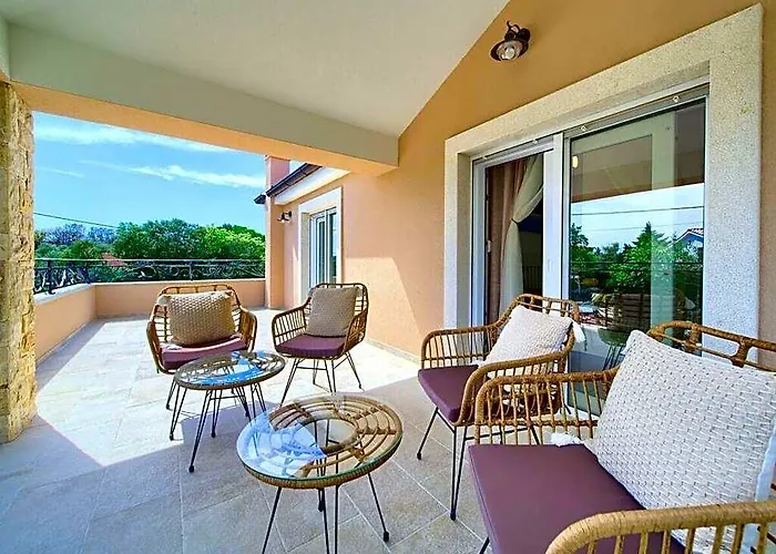 Lu Comfortable Holiday Residence