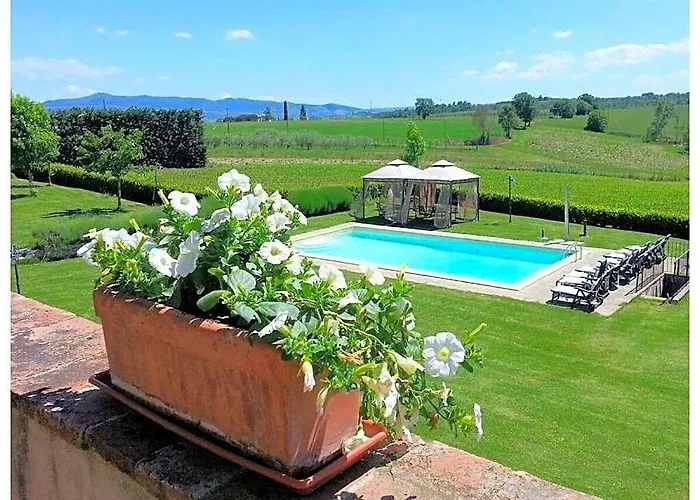 Villa Ranciano Comfortable Holiday Residence