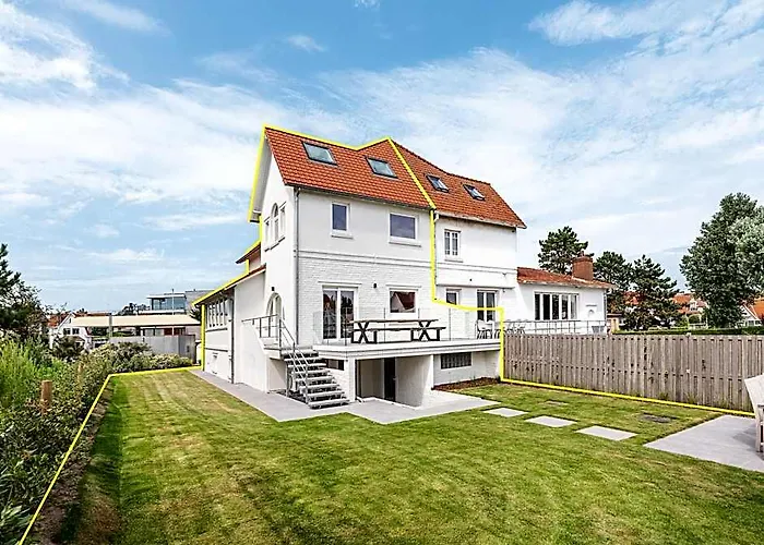 Villa In Koksijde Near The Sea