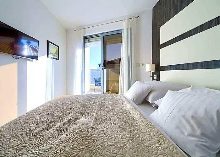 Miracle 2 Comfortable Holiday Residence