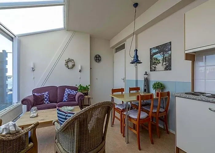 Dorpsplein 23E Apartment In Callanstoog Square