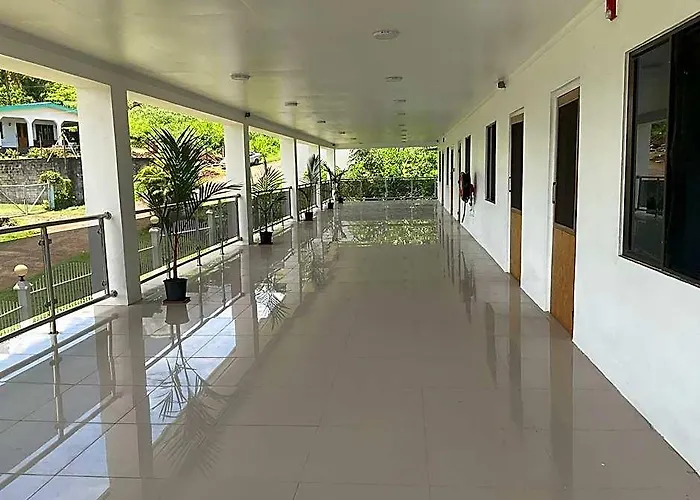 White Diamond Apartment