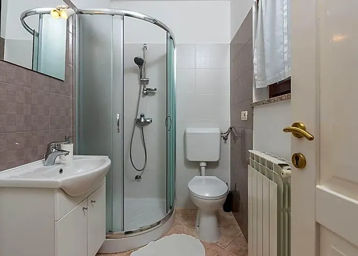 Villa Lucas Comfortable Holiday Residence