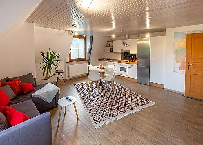 Elegante Ferienwohnung Mit Aussenpool Schwarzwald