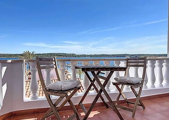 Roca Fornells, Vistas Al Mar En Fornells F98
