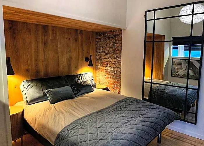 Lonin Apartments