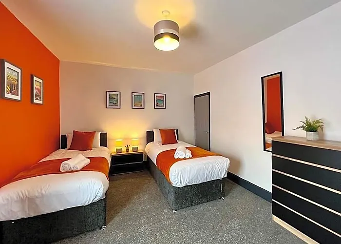Oxford House - Contractors Or Family Holidays