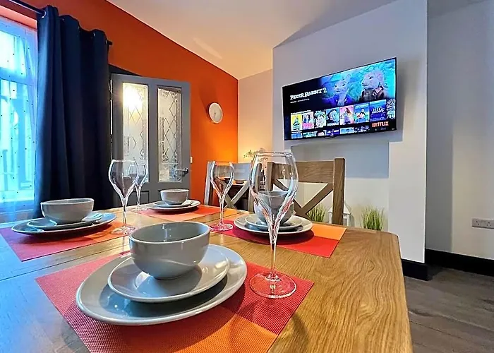Oxford House - Contractors Or Family Holidays