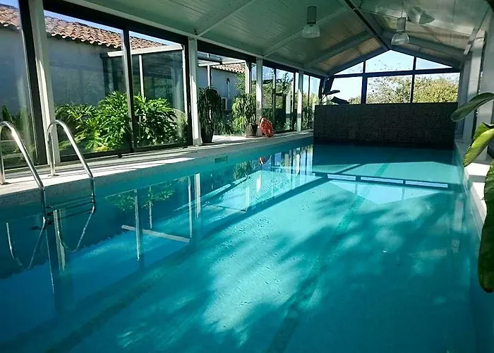 L' Orangerie Villa With Indoor Pool & Turkish Bath