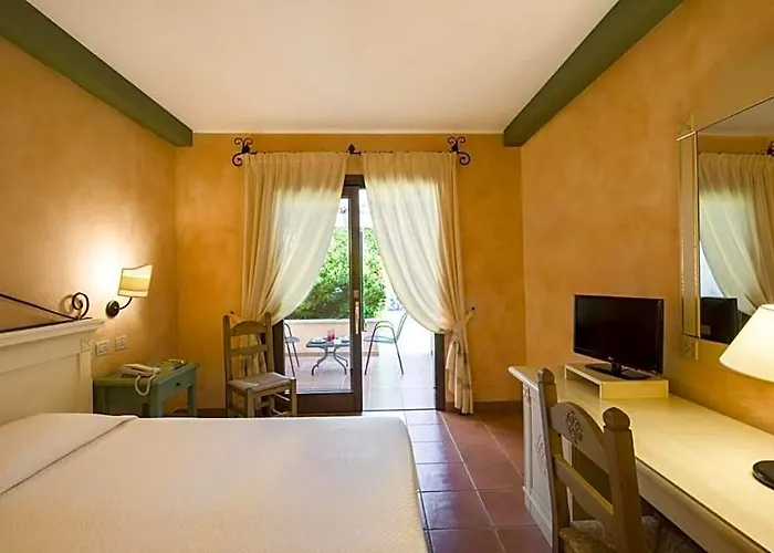 Tranquil Lantana Resort Hotel Apartments 1 Bedroom Room Apartment Sleeps 5