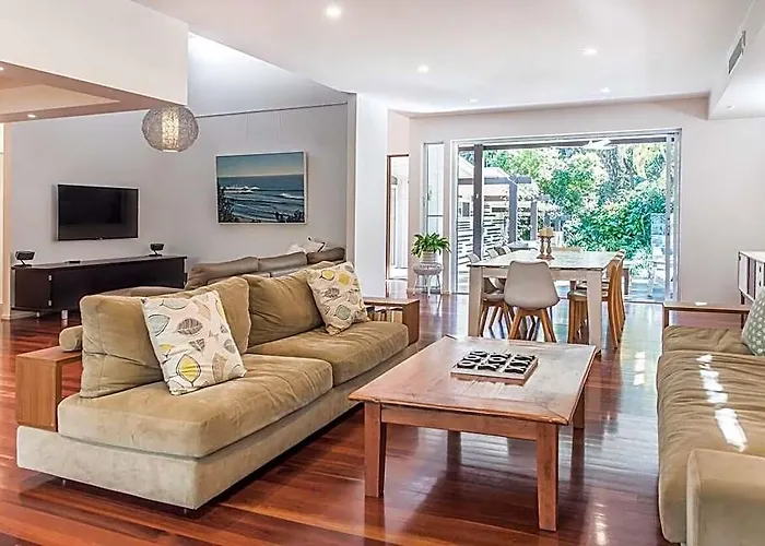 'Villa Ohana Pono' Luxury Family Home In Sunshine