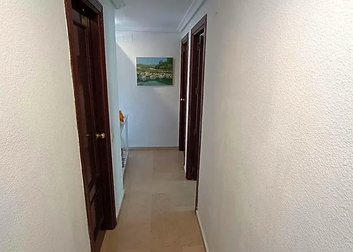 Dormitorio, Sala De Estar Y Bano Privado