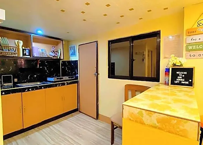 Loft House In Patar Beach