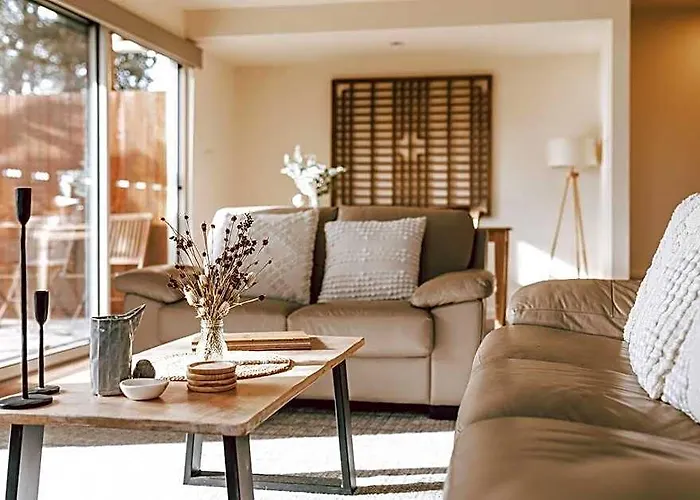 Luxury Oceanfront Escape - The Lookout