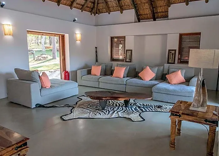 Ilanga Safari Lodge - Welgevonden Game Reserve