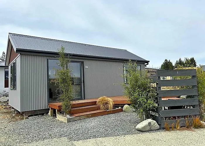 Hank'S Hut