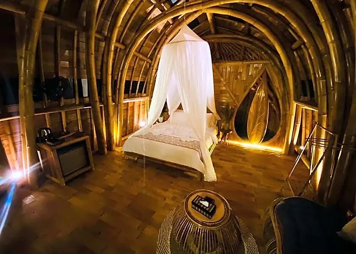 Bamboo House Ecobreeze