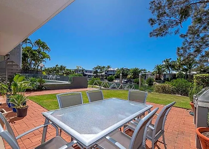 Secluded Oasis On The Water, Noosa Head