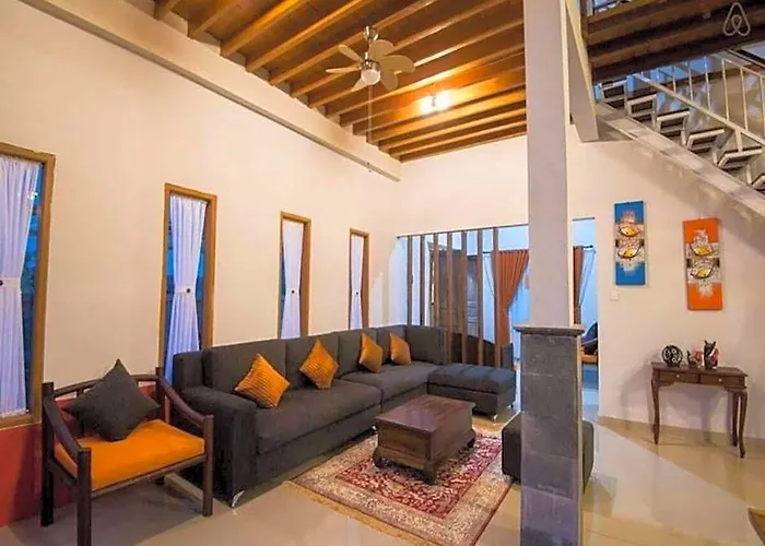 Tropical Paradise Spacious 3-Bedroom Villa