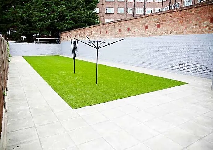 Cricklewood Luxury Ensuite Rooms