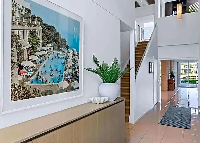 Martha Cove Sea La Vie