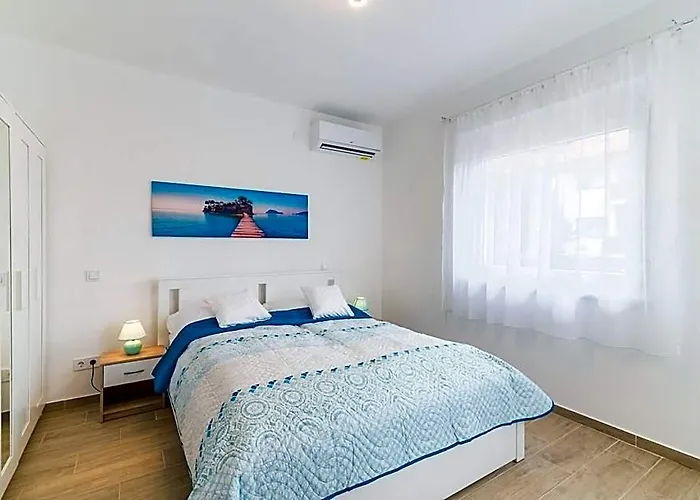 Menorca Family Apartman