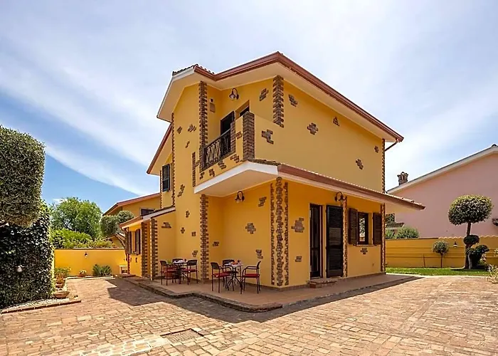 Apartment With Exclusive Swimming Pool