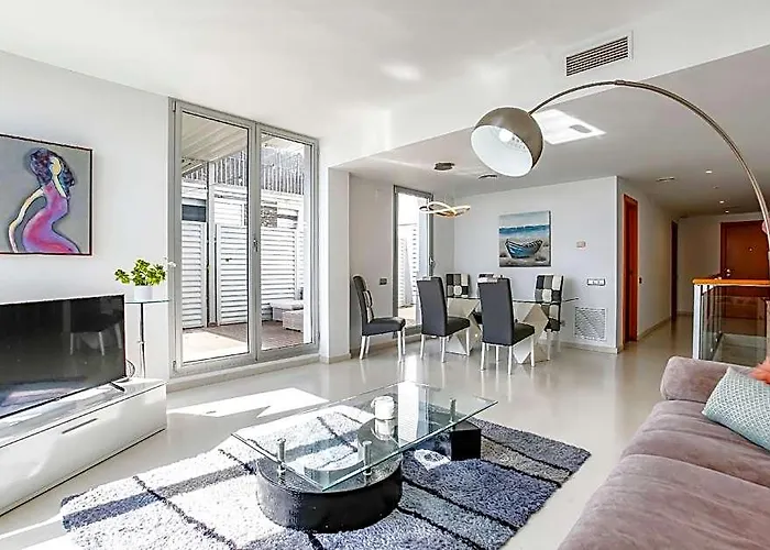 Duplex Moderno Y Luminoso, Vistas A Mar