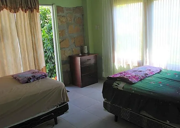 Hostal El Cascol