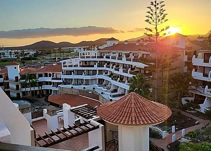Golden Paradise Heated Pool At Albatros Park