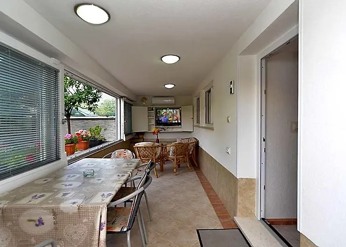 Apartment 765