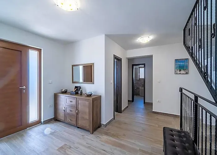 Villa In Sveti Lovrec With Private Pool Beaches
