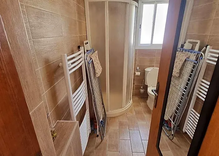 Potamos Guest House