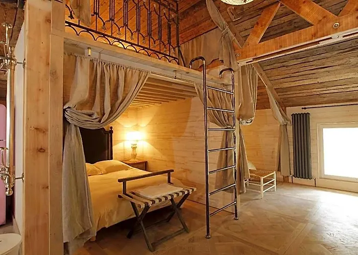 L'Annexe Du Chateau Des Girards