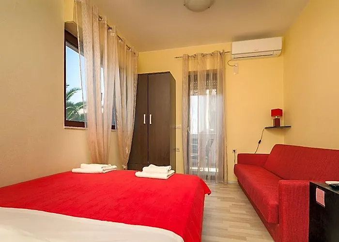 Apartments Mara